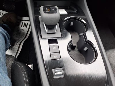 2026 Nissan Rogue FWD SV *Ltd Avail*