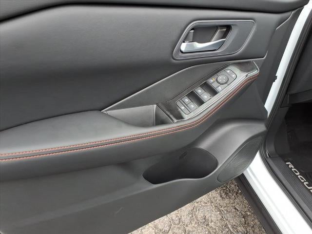 2026 Nissan Rogue AWD Rock Creek *Ltd Avail*