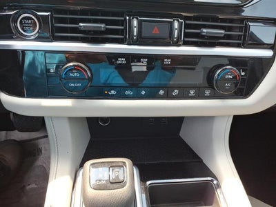 2024 Nissan Pathfinder SV 2WD