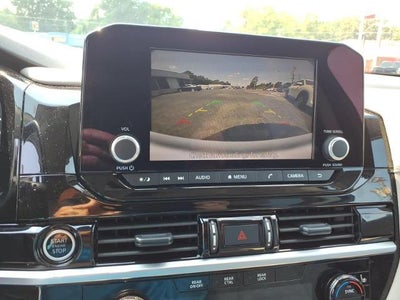 2024 Nissan Pathfinder SV 2WD