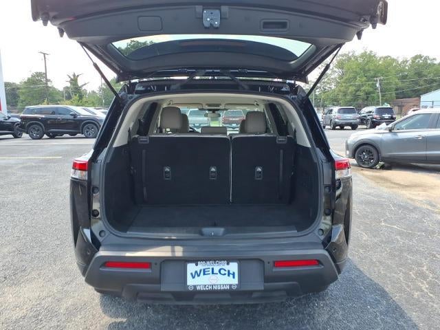 2024 Nissan Pathfinder SV 2WD