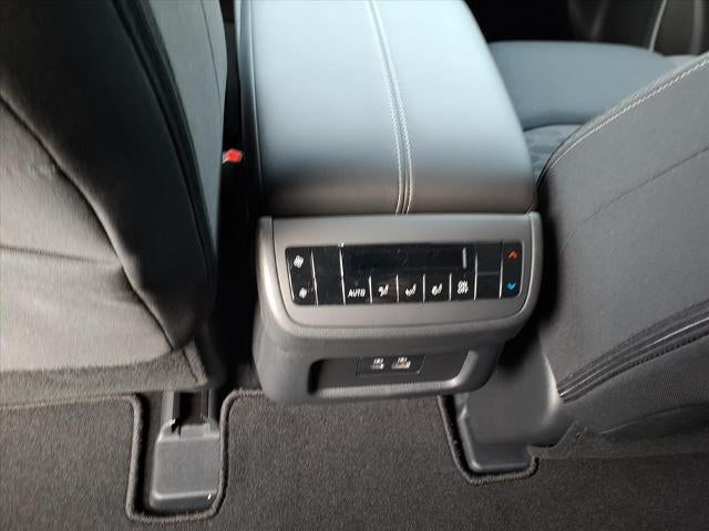 2025 Nissan Pathfinder SV 2WD