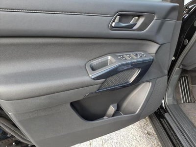 2025 Nissan Pathfinder SV 2WD