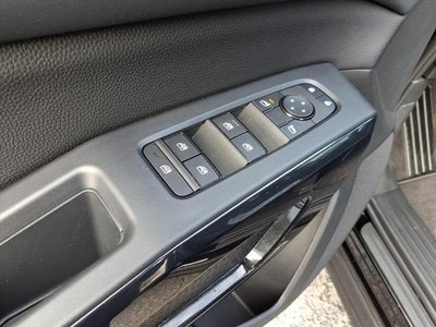 2025 Nissan Pathfinder SV 2WD