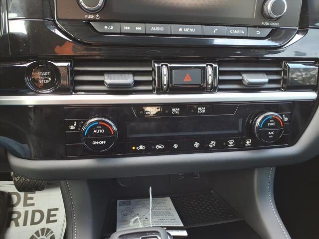 2025 Nissan Pathfinder SV 2WD