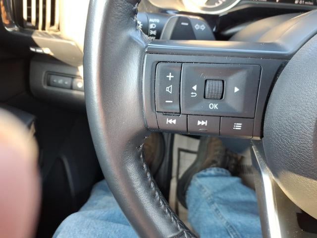 2024 Nissan Pathfinder SV 2WD