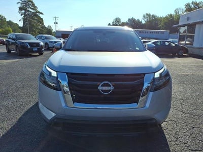 2024 Nissan Pathfinder SV 2WD