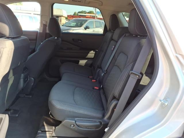2024 Nissan Pathfinder SV 2WD