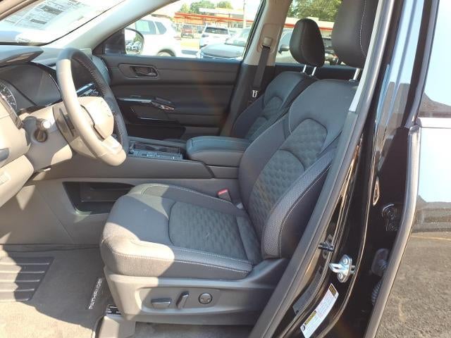 2026 Nissan Pathfinder SV 2WD