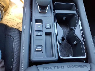 2026 Nissan Pathfinder SV 2WD