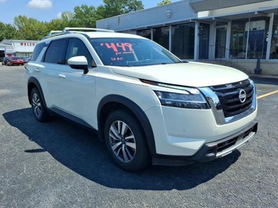 2024 Nissan Pathfinder SL 2WD