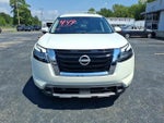 2024 Nissan Pathfinder SL 2WD