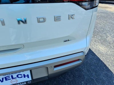 2024 Nissan Pathfinder SL 2WD