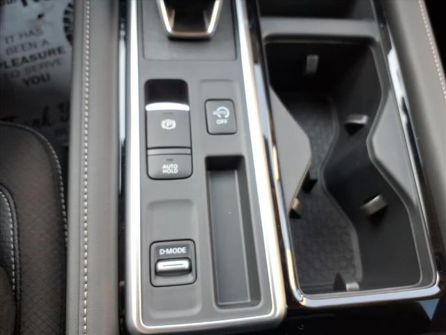 2025 Nissan Pathfinder SL 2WD