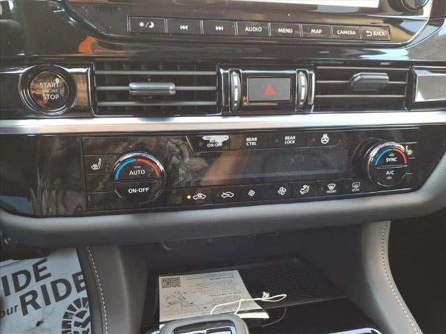 2025 Nissan Pathfinder SL 2WD