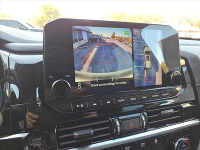 2025 Nissan Pathfinder SL 2WD