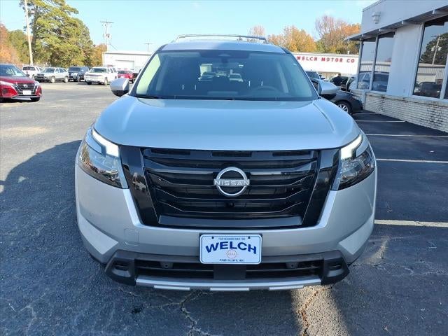 2025 Nissan Pathfinder SL 2WD