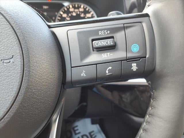 2025 Nissan Pathfinder SL 2WD