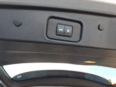 2025 Nissan Pathfinder SL 2WD