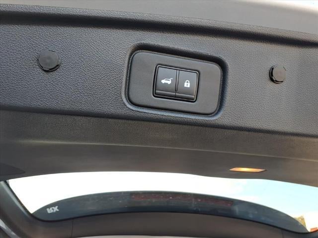 2025 Nissan Pathfinder SL 2WD