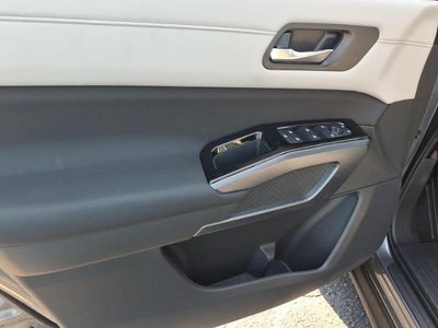 2026 Nissan Pathfinder SL 2WD