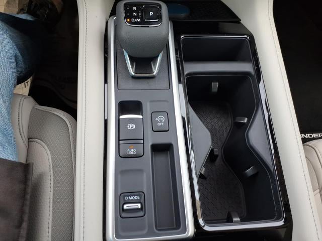 2026 Nissan Pathfinder SL 2WD