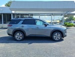 2026 Nissan Pathfinder SL 2WD