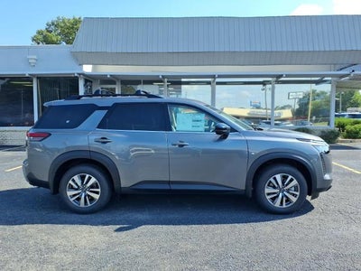 2026 Nissan Pathfinder SL 2WD