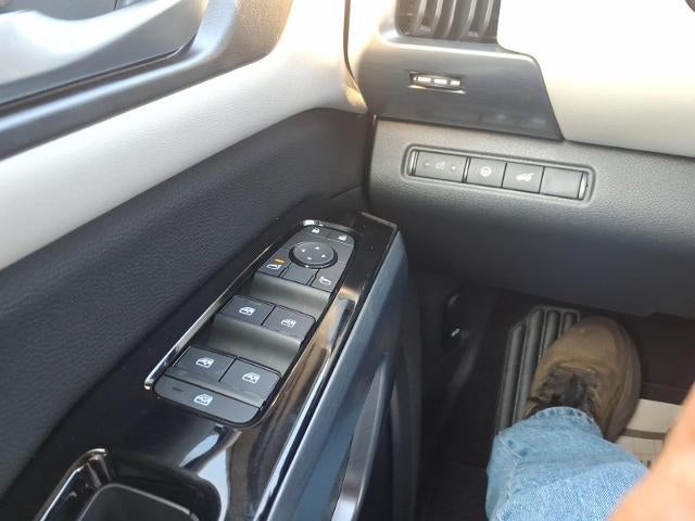2026 Nissan Pathfinder SL 2WD