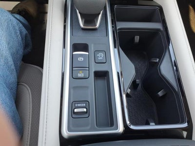 2026 Nissan Pathfinder SL 2WD