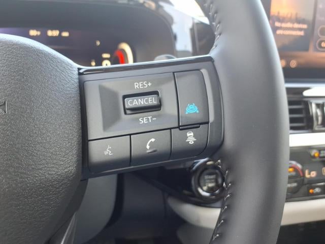 2026 Nissan Pathfinder SL 2WD