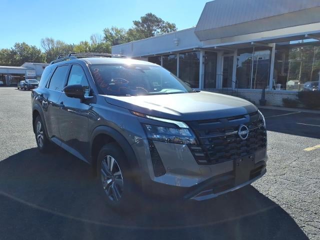 2026 Nissan Pathfinder SL 2WD