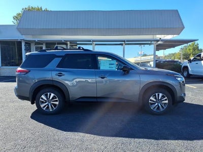 2026 Nissan Pathfinder SL 2WD
