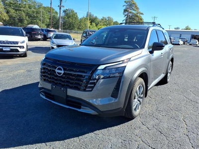 2026 Nissan Pathfinder SL 2WD