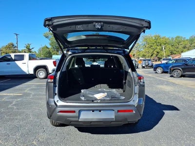 2026 Nissan Pathfinder SL 2WD