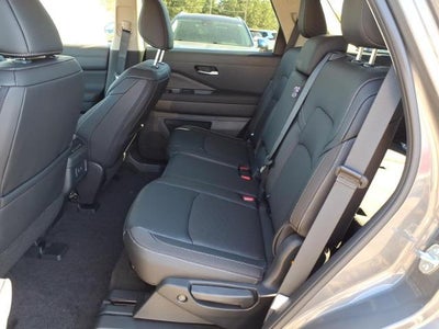 2026 Nissan Pathfinder SL 2WD