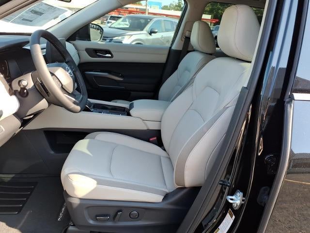 2026 Nissan Pathfinder SL 2WD