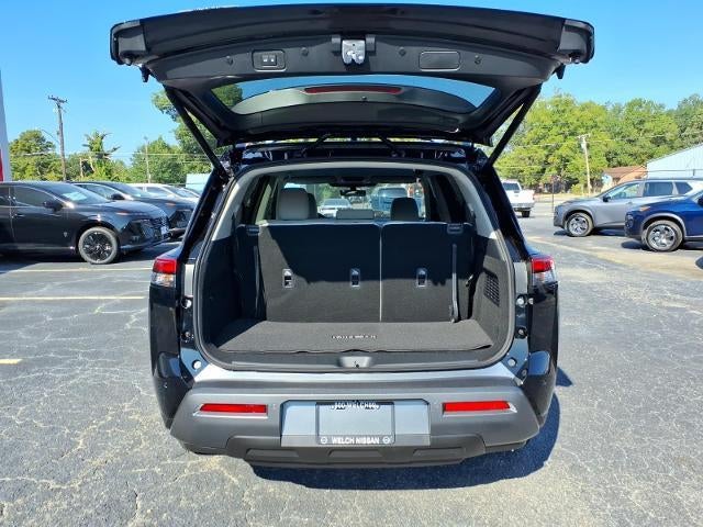 2026 Nissan Pathfinder SL 2WD