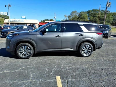 2026 Nissan Pathfinder SL 2WD