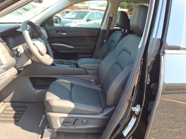 2026 Nissan Pathfinder SL 4WD