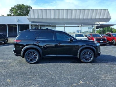 2026 Nissan Pathfinder SL 2WD