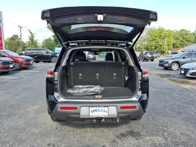 2026 Nissan Pathfinder SL 2WD