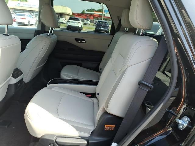 2026 Nissan Pathfinder SL 2WD