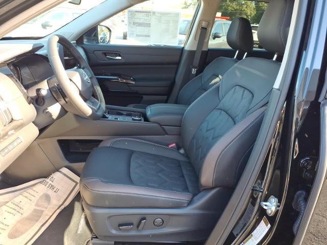 2026 Nissan Pathfinder Platinum 4WD