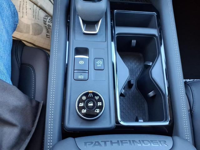 2026 Nissan Pathfinder Platinum 4WD