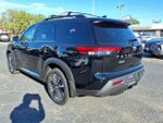 2026 Nissan Pathfinder Platinum 4WD