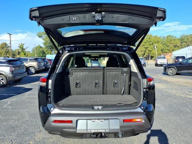 2026 Nissan Pathfinder Platinum 4WD