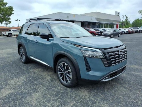 2026 Nissan Pathfinder Platinum 2WD