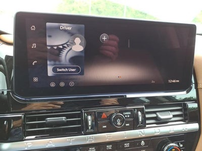 2026 Nissan Pathfinder Platinum 2WD