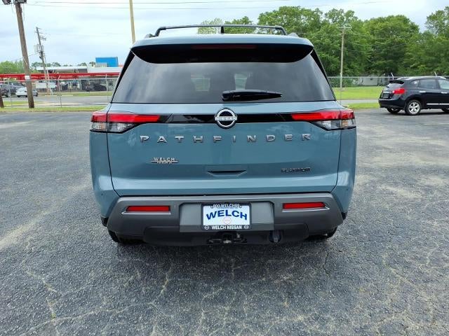 2026 Nissan Pathfinder Platinum 2WD